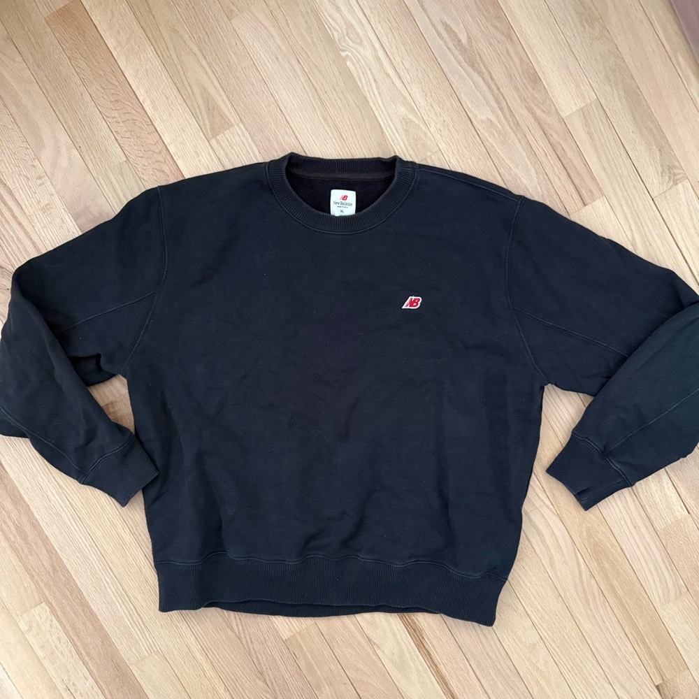 New Balance Made in USA Core Black Crewneck sweatshirt